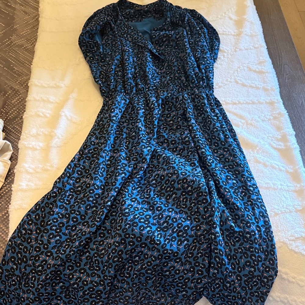 Ann Taylor Blue and Black Patterned Midi Dress
